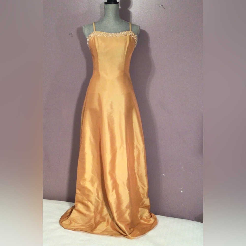 Tangerine impression prom 👗 dress